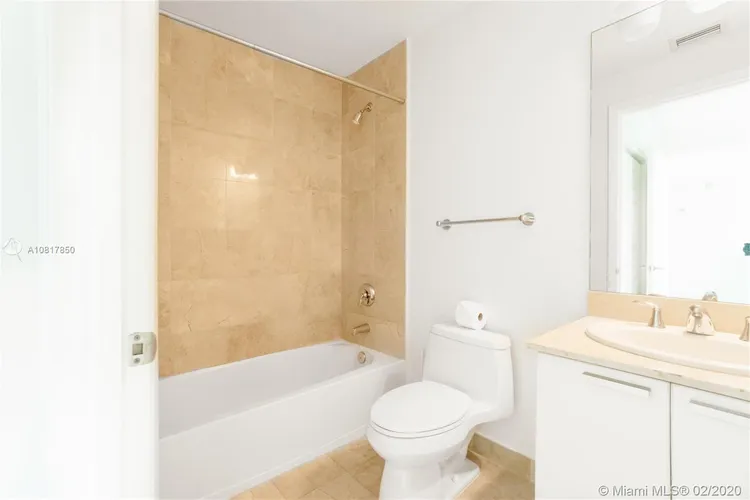 Atrium #1-804 image #9