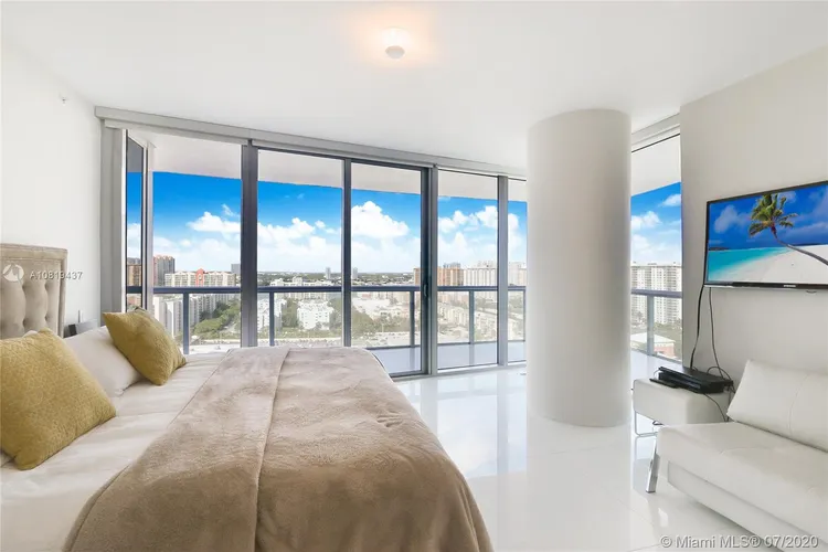 Jade Beach #1908 image #17