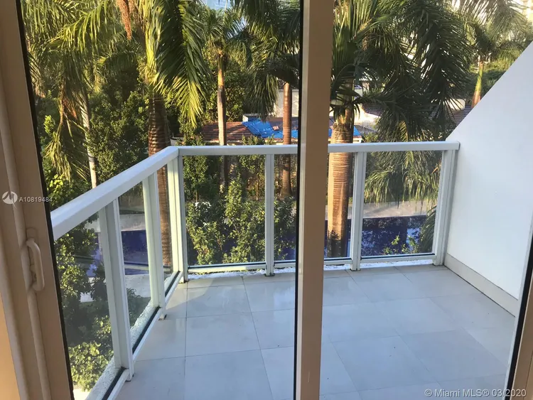 Lofts On Brickell #107 image #8