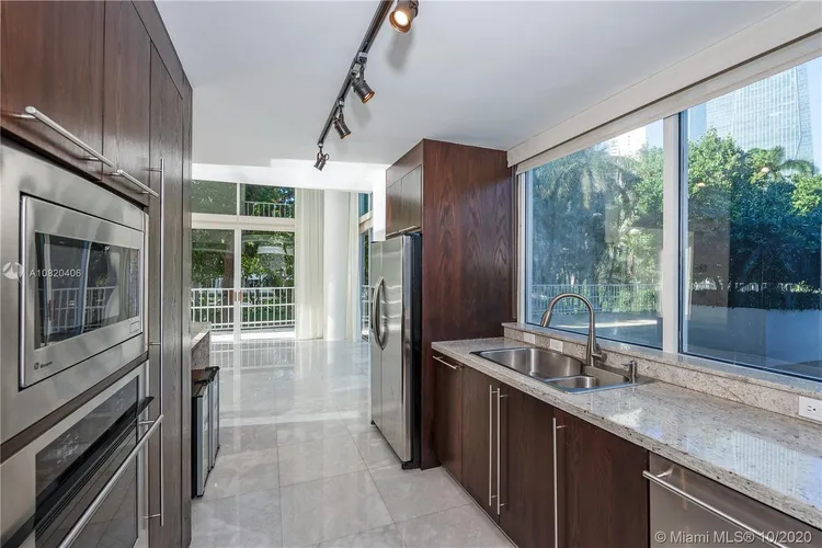 Imperial at Brickell #401 image #10