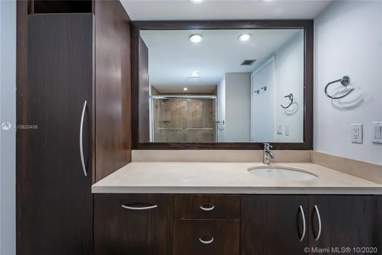 Imperial at Brickell #401 image #25