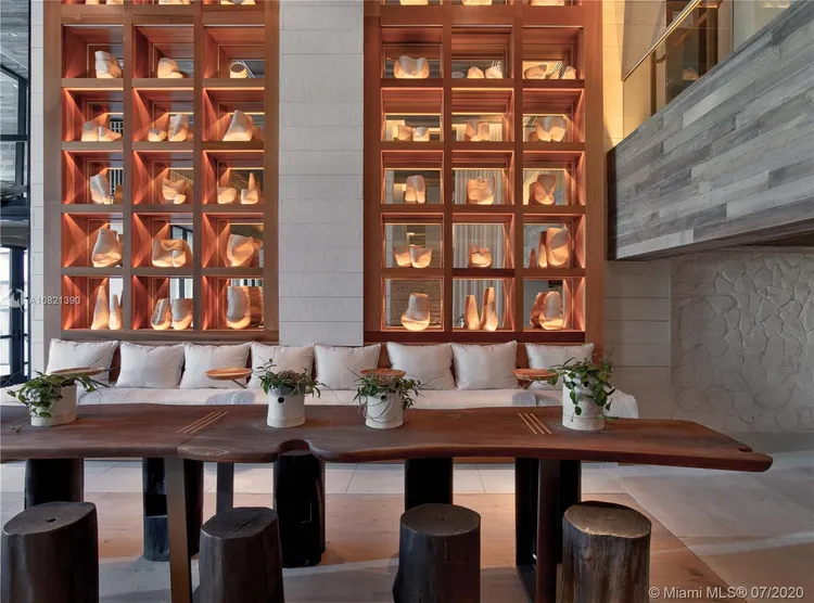 1 Hotel & Homes #1410 image #27