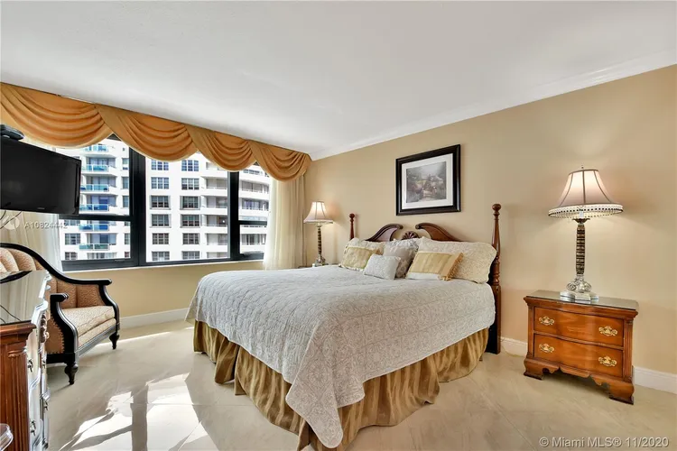 The Alexander #1015 image #11