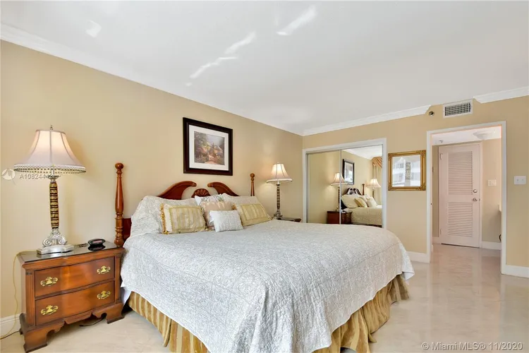 The Alexander #1015 image #13