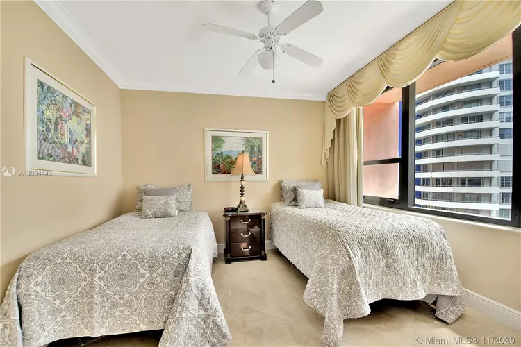 The Alexander #1015 image #15