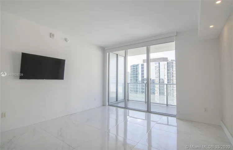 Brickell House #2812 image #10