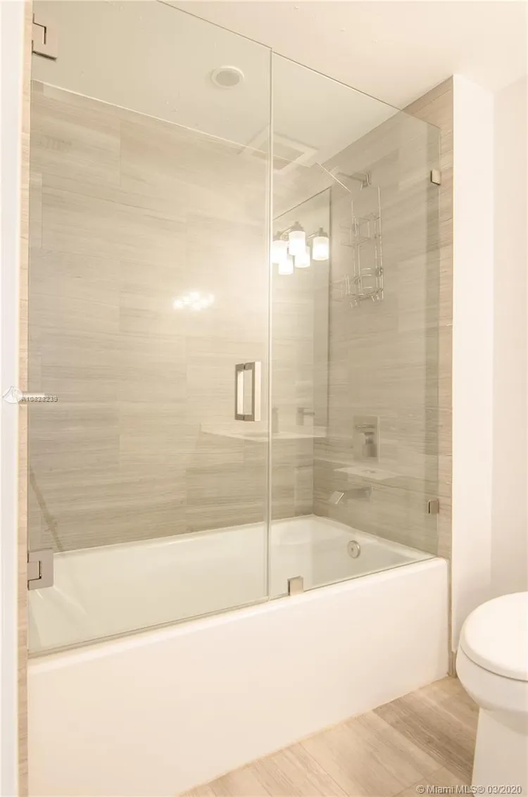 Brickell House #2812 image #9