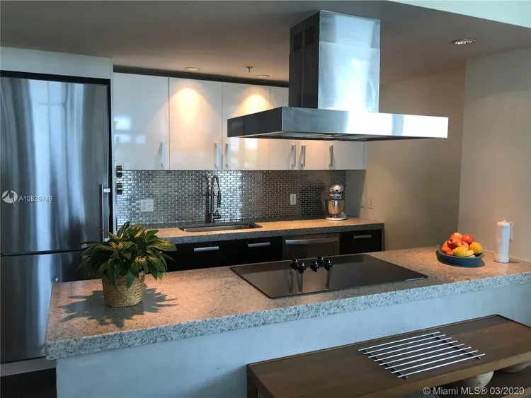 IOS on the Bay #305 image #6