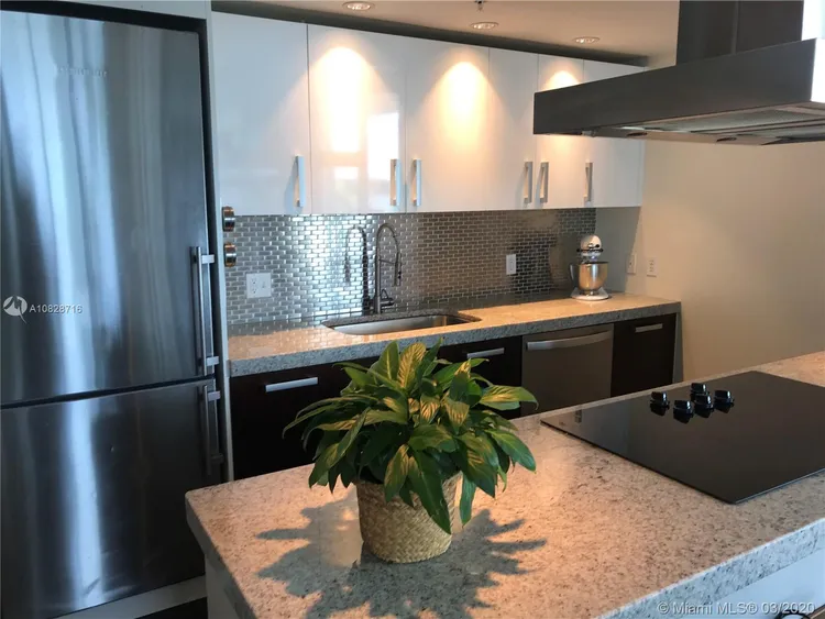 IOS on the Bay #305 image #7