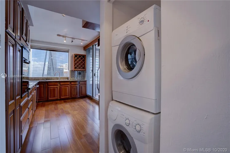 The Palace Condo #C1605 image #13