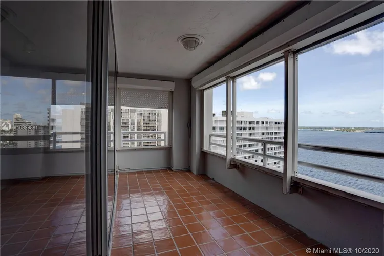 The Palace Condo #C1605 image #21