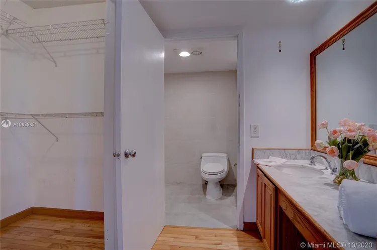 The Palace Condo #C1605 image #24