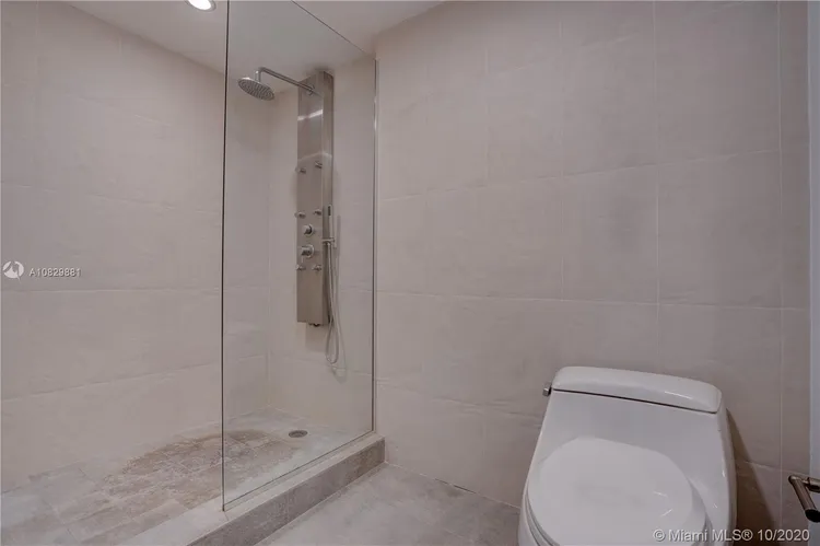 The Palace Condo #C1605 image #26