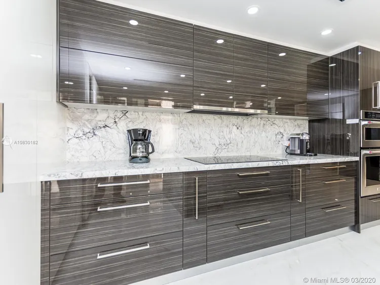 Bal Harbour 101 #1006 image #10
