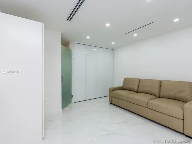 Bal Harbour 101 #1006 image #34