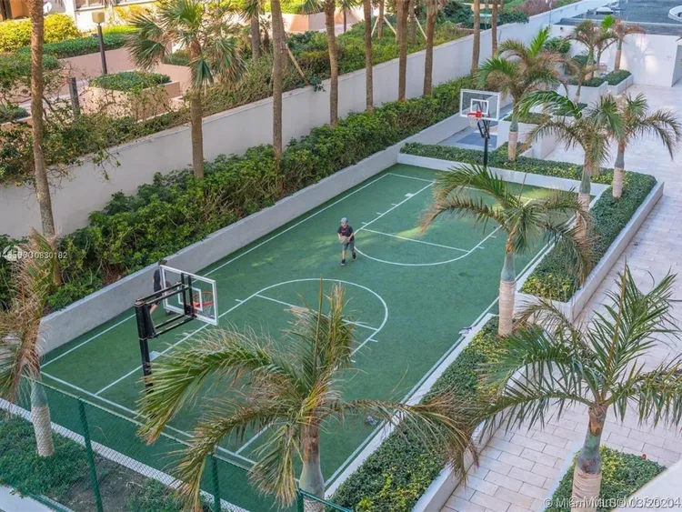 Bal Harbour 101 #1006 image #40