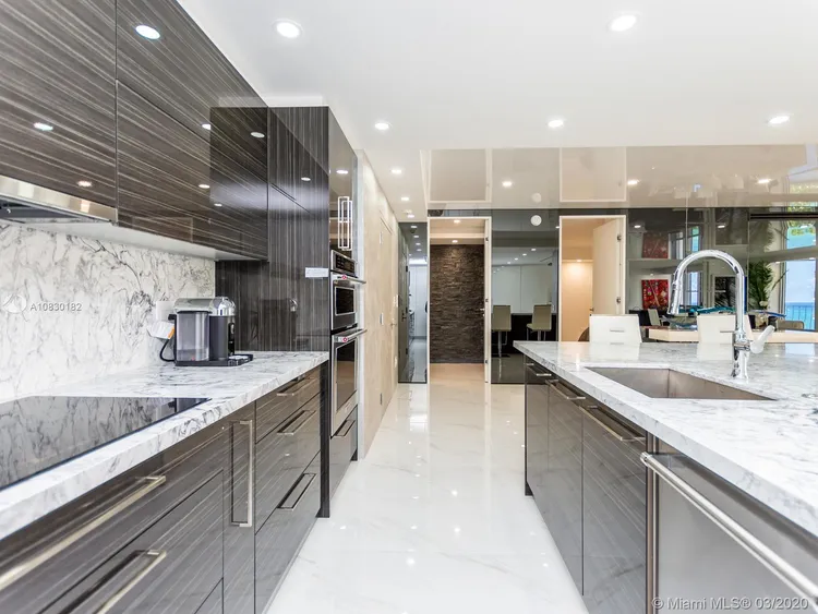 Bal Harbour 101 #1006 image #7