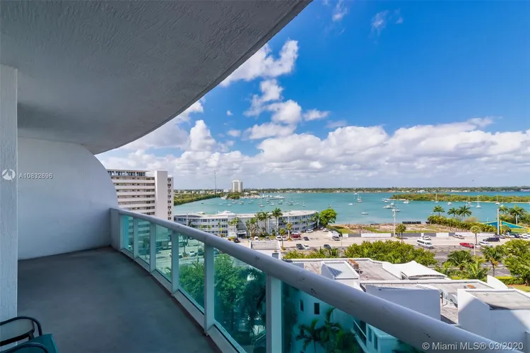 360 Condo #816 image #10