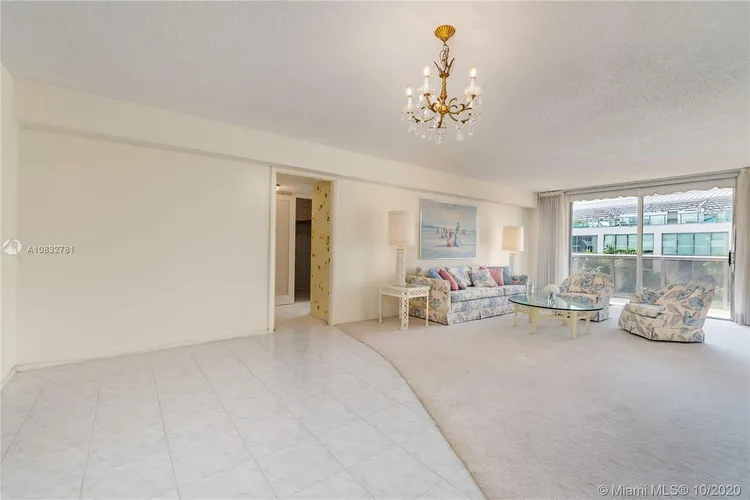 Maison Grande #635 image #16