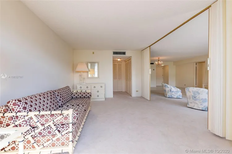 Maison Grande #635 image #18