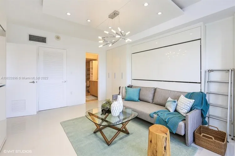 Harbour House #725 image #16
