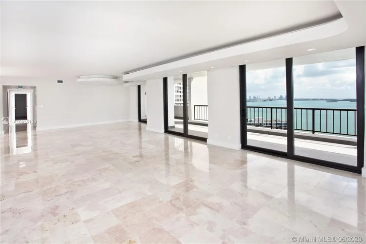 Villa Regina Condo #2201 image #11