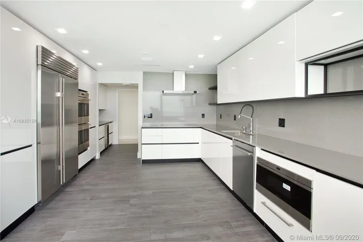 Villa Regina Condo #2201 image #14