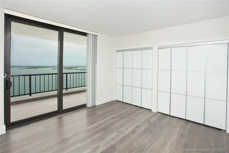 Villa Regina Condo #2201 image #16