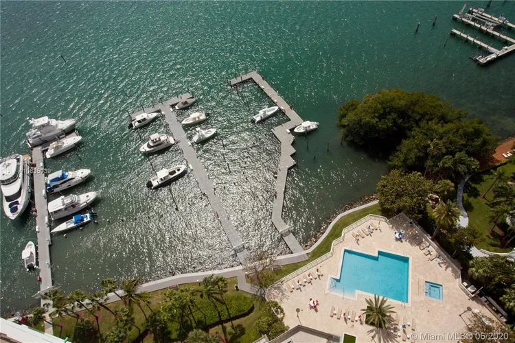 Villa Regina Condo #2201 image #24