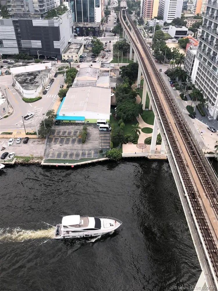 Mint #2205 image #13