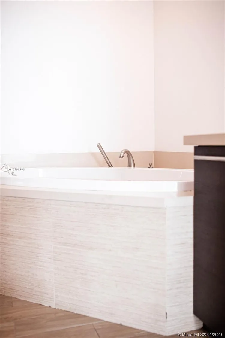 Eloquence on the Bay #804 image #23