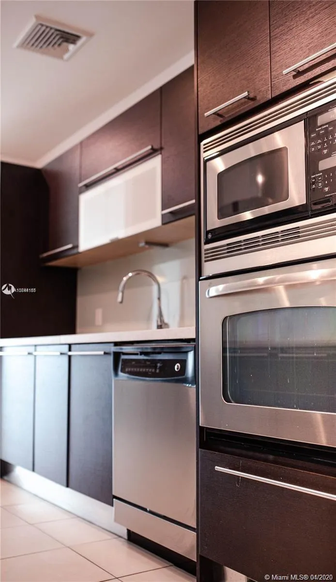 Eloquence on the Bay #804 image #8