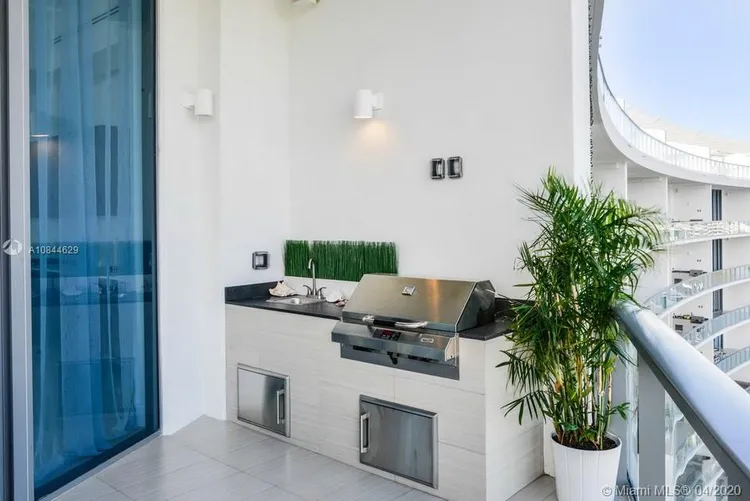 Echo Aventura #UPH01 image #21