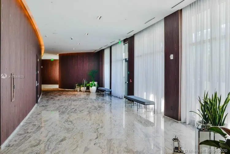 Echo Aventura #UPH01 image #25