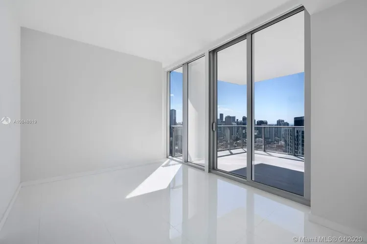 Paramount Miami Worldcenter #4112 image #11