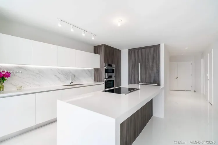 Paramount Miami Worldcenter #4112 image #15