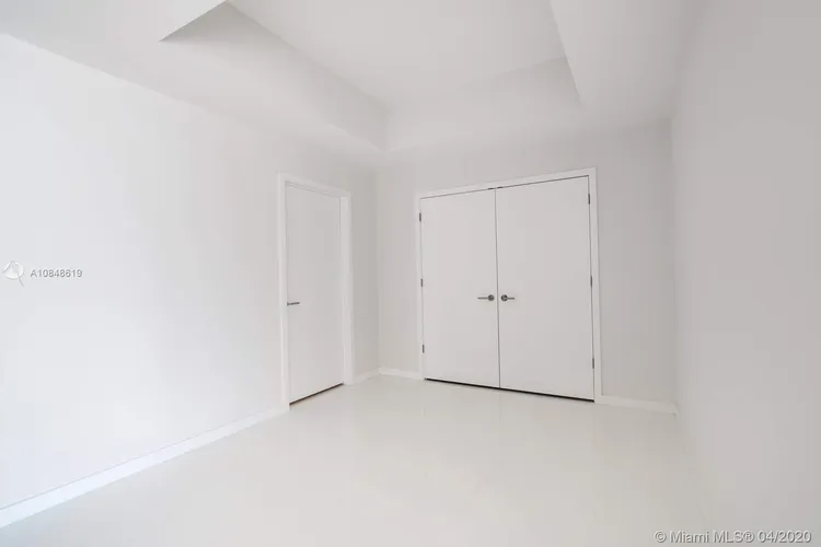 Paramount Miami Worldcenter #4112 image #16