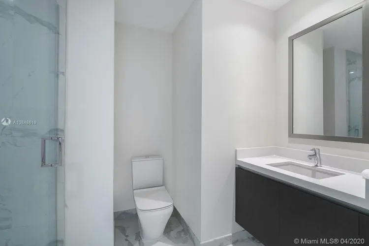 Paramount Miami Worldcenter #4112 image #21