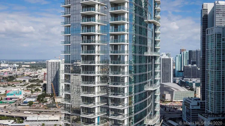 Paramount Miami Worldcenter #4112 image #22