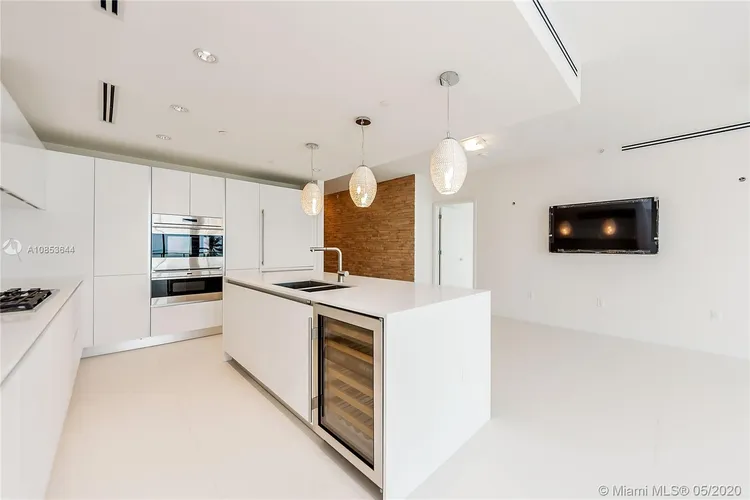 Sage Beach #4F image #8