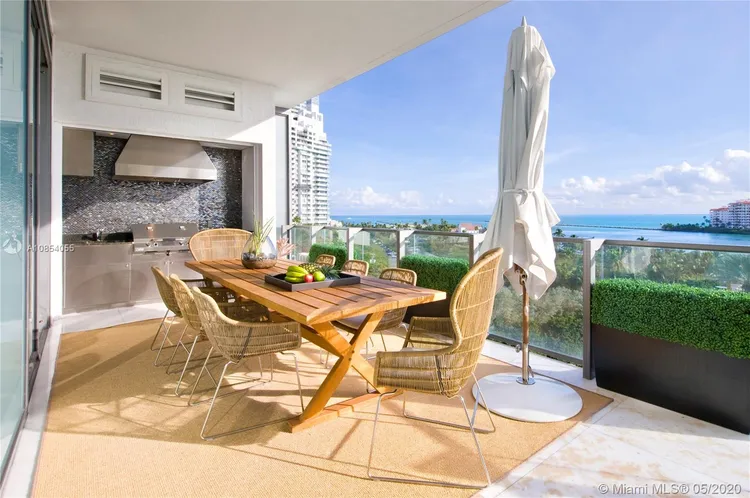 Apogee #702 image #13