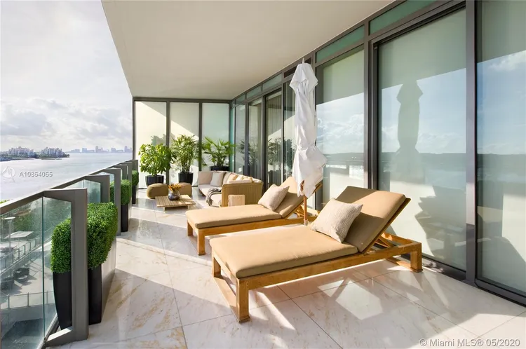 Apogee #702 image #14