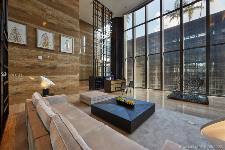 Apogee #702 image #17