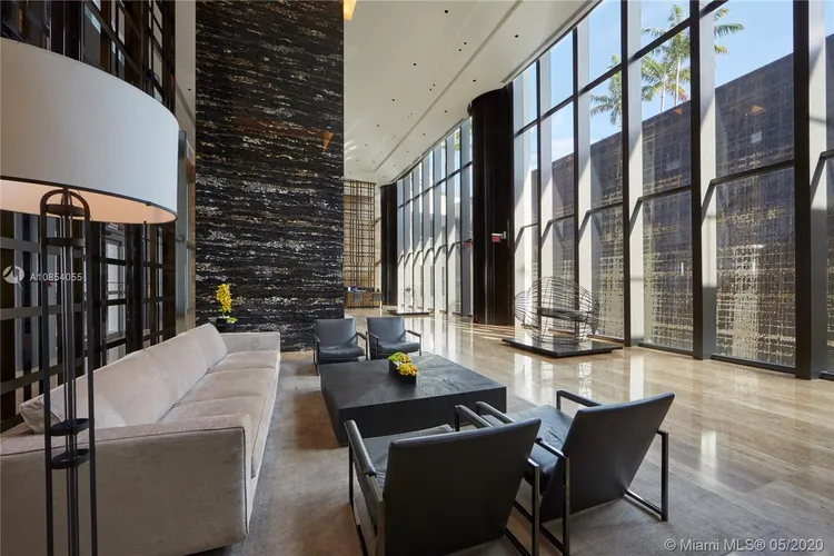 Apogee #702 image #18