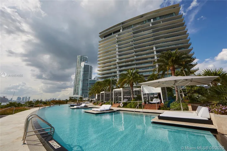 Apogee #702 image #20