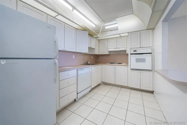 Ocean Reserve #701 image #19