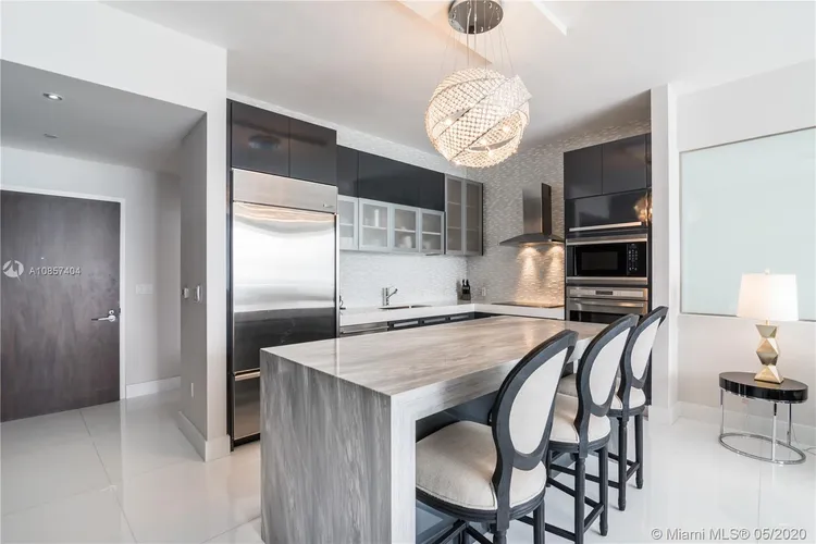 Paramount Bay #2907 image #12