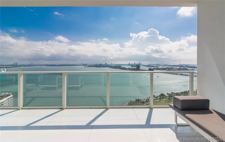 Paramount Bay #2907 image #13