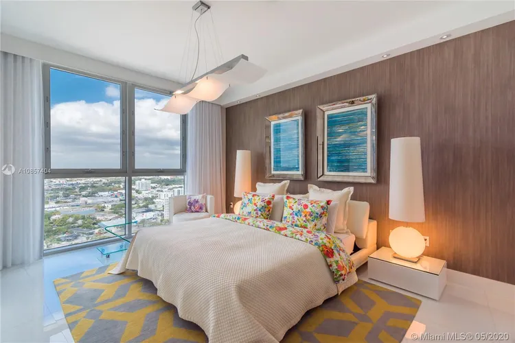 Paramount Bay #2907 image #17