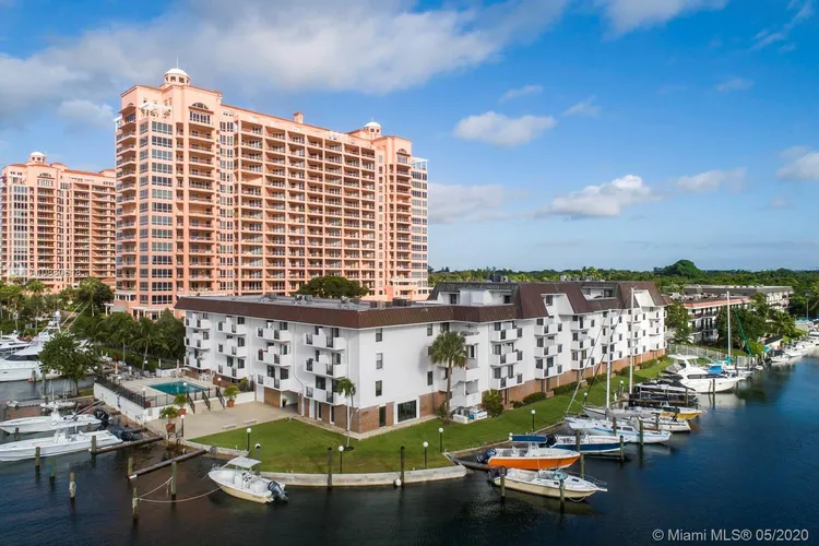 Gables Harbour #212 image #17